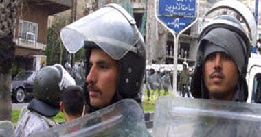 السلطات السورية تعرض مصريا محتجزا لديها للقضاء الاثنين
