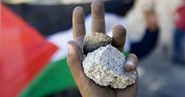 شباب سلوان يرشقون أعضاء الكنيست بالحجارة