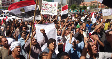 "صناعة الكذب".. فيلم وثائقى يرصد كيفية إدارة الحرب الإعلامية ضد الثورة