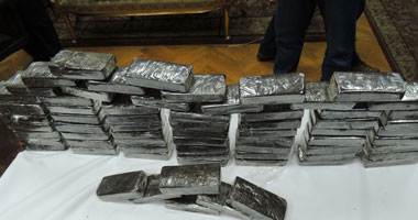 حبس عاطل لاتهامه بالإتجار فى المواد المخدرة بالمقطم 