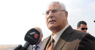 اللقاء الثالث بين الرئيس عدلى منصور و"أبو مازن" لبحث القضية الفلسطينية.. ومصر ترحّب باستئناف مفاوضات السلطة مع الإسرائيليين.. المتحدث الرئاسى: القاهرة تدعم دائما حق الفلسطينيين فى إقامة دولتهم