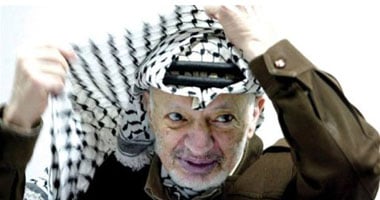 "شرطة غزة" تعثر على تمثال لعرفات مسروق منذ 2007