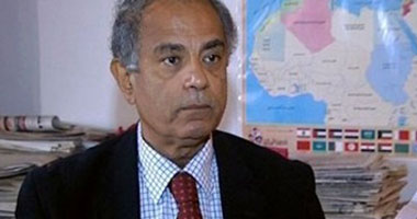 السفير حسين هريدى،: شروط اللجوء السياسى لا تنطبق على خاطف الطائرة المصرية