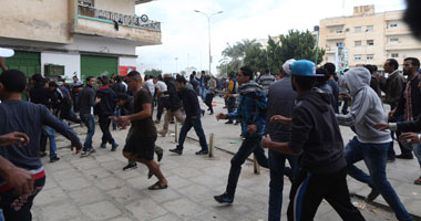 مسلحون يخطفون 5 جنود ليبيون.. والجيش يعلن حالة الاستنفار 