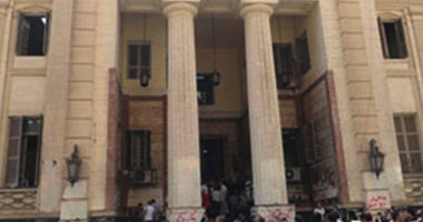 تبرئة 70 ناشطا بينهم 9 نواب سابقين فى قضية اقتحام البرلمان الكويتى