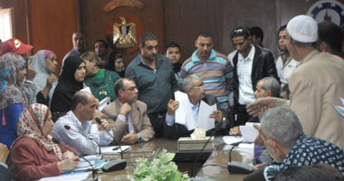 بحث 100 من الحالات الخاصة بالمساكن والوظائف بالسويس
