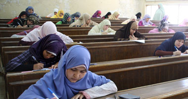 تأجيل التحقيق مع 6 طلاب بـ"تجارة السويس" بسبب الشجار مع المراقبين