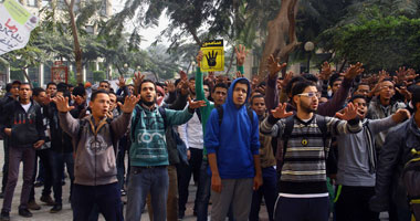 وقفة احتجاجية للإخوان فى حى الجامعة بالفيوم