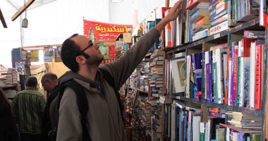 اليوم.. توقيع رواية "برفقة أحمد سعيد" بالمعرض
