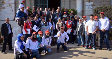 75% من طلاب الثانوية يجهلون وجود يوم عالمى للاحتفال بالطالب المصرى.. ويؤكدون: نتيجة طبيعية لإهمال "وزارة التعليم" لنا.. و"معلمون": قصور المناهج وانغلاقها عن الخارج هدم الثقافة الدراسية