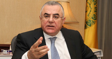 الحكومة تقترض 5.5 مليار جنيه من البنوك غدًا