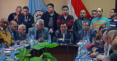 اليوم.. اتحاد العمال يناقش الحد الأدنى للأجور 