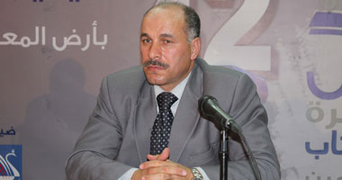 مصطفى الضبع: موسوعة يوسف نوفل عن الشعر الحديث مهمة للباحثين