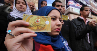 بالصور.. وقفة للصحفيين تضامناً مع الحسينى أبو ضيف