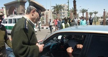 ضبط 879 مخالفة مرورية وتنفيذ 683 حكما قضائيا بالمنيا