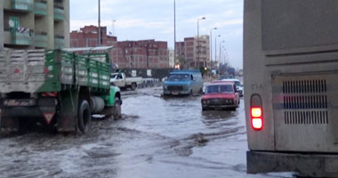 سقوط أمطار غزيرة على سلاسل جبال البحر الأحمر ومحافظات الصعيد