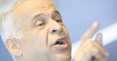 فرج عامر يتبنى مبادرة "لم الشمل" ويغلق ملف أزمة الاتحاد