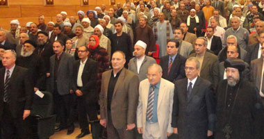 "بيت العائلة" ينهى أزمة بين مسلمين وأقباط فى المنيا بسبب أسطونة بوتاجاز