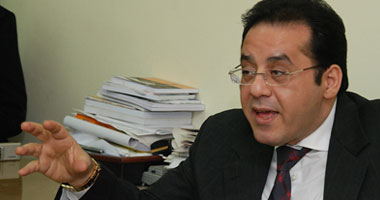 أيمن نور: أرفض إقامة قواعد عسكرية أجنبية بمصر