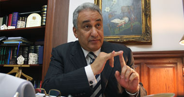 سامح عاشور يطلب من الأهرام وقف طباعة جريدة العربى الناصرى 