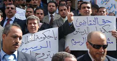 "التشريعية"توافق على تعديل قانون الرسوم القضائية