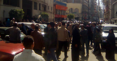 اعتصام موظفى مجلس مدينة المنصورة للمطالبة بعزل رئيسهم