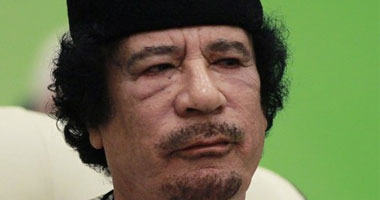 القذافى يحذر من مقتل آلاف الليبيين إذا حصل تدخل عسكرى أجنبى