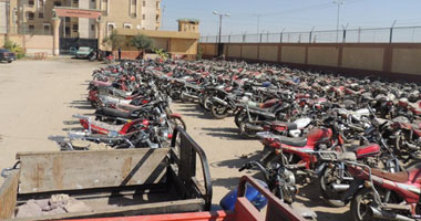 ضبط 87 دراجة بخارية غير مرخصة بالإسكندرية