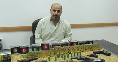 بالصور.. ضبط مدرس وبحوزته 6 قطع سلاح و344 طلقة بالوادى الجديد