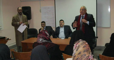 بالصور.. بدء برنامج التأهيل التربوى لمعلمى مطروح غير المؤهلين 
