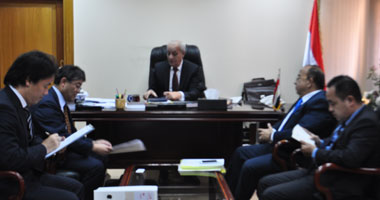 إبراهيم يبحث مع وفد من "الجايكا اليابانية" خطوات العمل فى المتحف الكبير 