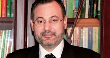 بعد توقيف أحمد منصور بمطار برلين.. 4 مذيعين على منصات الإخوان فى انتظار "الكلابش".. معتز مطر ملاحق بالعديد من الدعاوى.. وأيمن عزام يثير الفتنة وينشر أخبارا كاذبة.. ومحمد ناصر حرض على قتل ضباط الشرطة