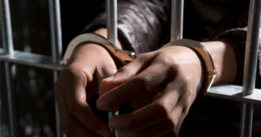 الإنتربول يضبط هاربا فى الإمارات من حكم بالسجن 15 عاما فى قضية بقنا
