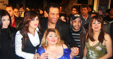 عرض مسرحية "يا دنيا يا حرامى" بالمسرح العائم