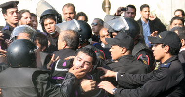 يحدث الآن فى مصر.. أسرار فرار الطلاب من كلية الشرطة إلى الحقوق!!