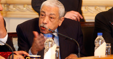 وزير الداخلية يلتقى البابا شنودة بالكاتدرائية