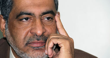 حزب الوسط يطالب "شرف" و"الجمل" بالاستقالة فى خطاب رسمى