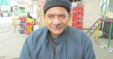 "محسن أبو طه" 50 عاما من الخبرة فى تصنيع البهجة للفقراء