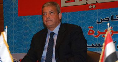 خالد عبدالعزيز يحضر نهائى دورى مراكز الشباب بإمبابة
