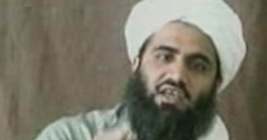 صهر بن لادن يدافع عن نفسه أمام محكمة أمريكية 