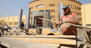 صابر عرب يطالب بتسليم مبنى الوثائق فى نهاية مارس ويحذر من التهاون