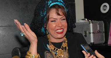 لوسى: أنا فنانة أحب أنافس نفسى