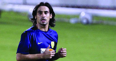 رادوى يرفض مصافحة عبد الغنى فى لقاء النصر والهلال