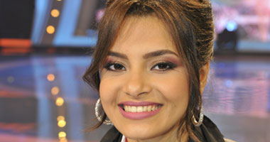 كارمن سليمان تسافر لبنان للمشاركة فى برنامج "يلا نغنى"