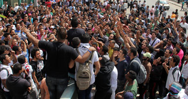 اشتباكات بين أمن الزمالك والجماهير بالأسلحة النارية  