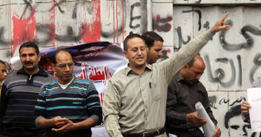 وقفة لمصابى الثورة أمام دار القضاء العالى