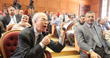 "تشريعية الشورى" توافق على مشروع قانون "مد الدورة النقابية" 6 أشهر