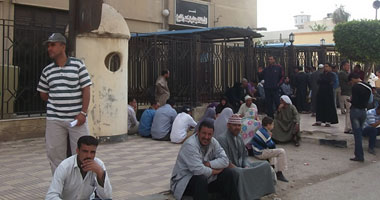 بيتر نجيب سعيد  يكتب: ساكن رصيف