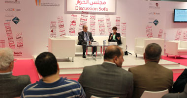  إليزابيث كسّاب: دراسات الفكر العربى تجاهلت التيّار النقدى