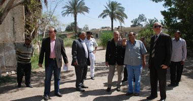 محافظ القاهرة يطالب رئيس حى المرج بإزالة التعديات على 30 فدانًا